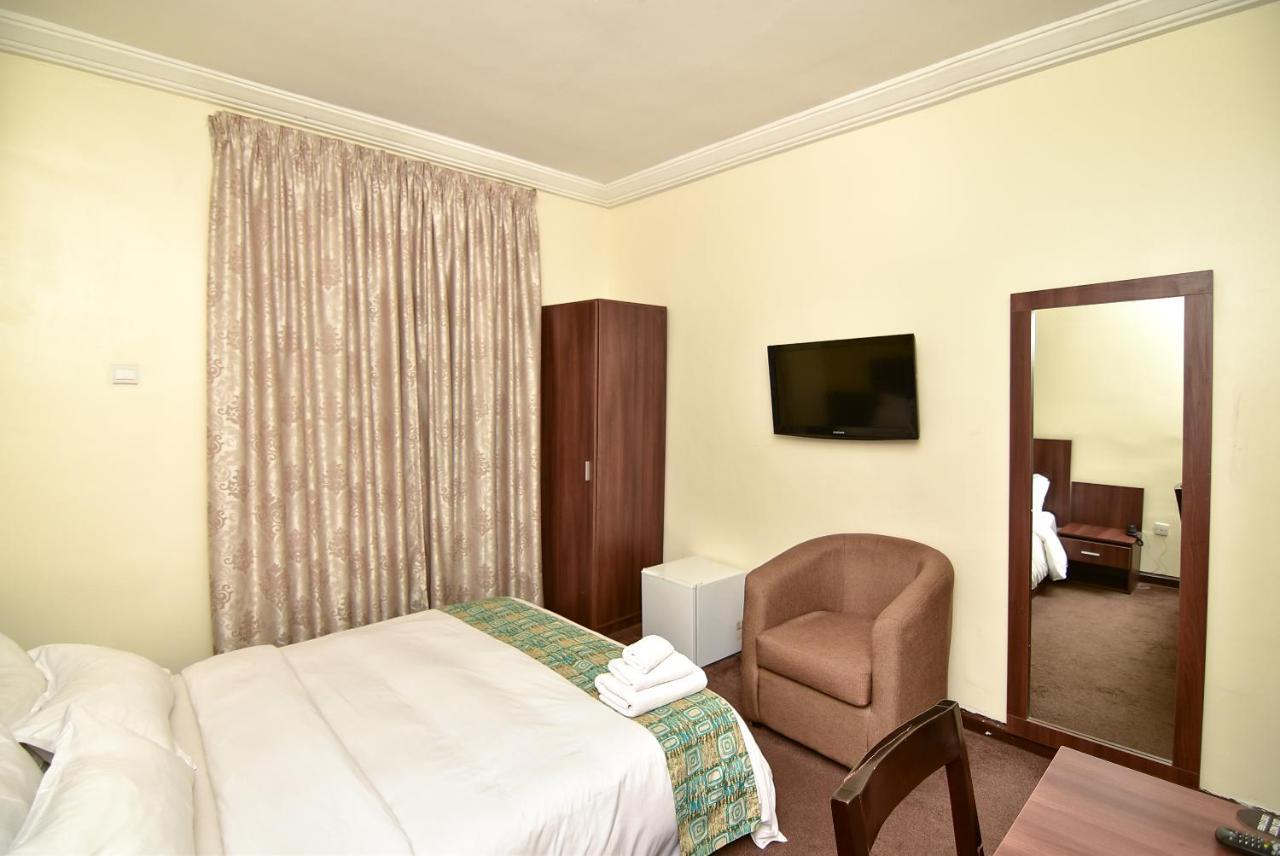 Sinclair Guest House Abuja Dış mekan fotoğraf