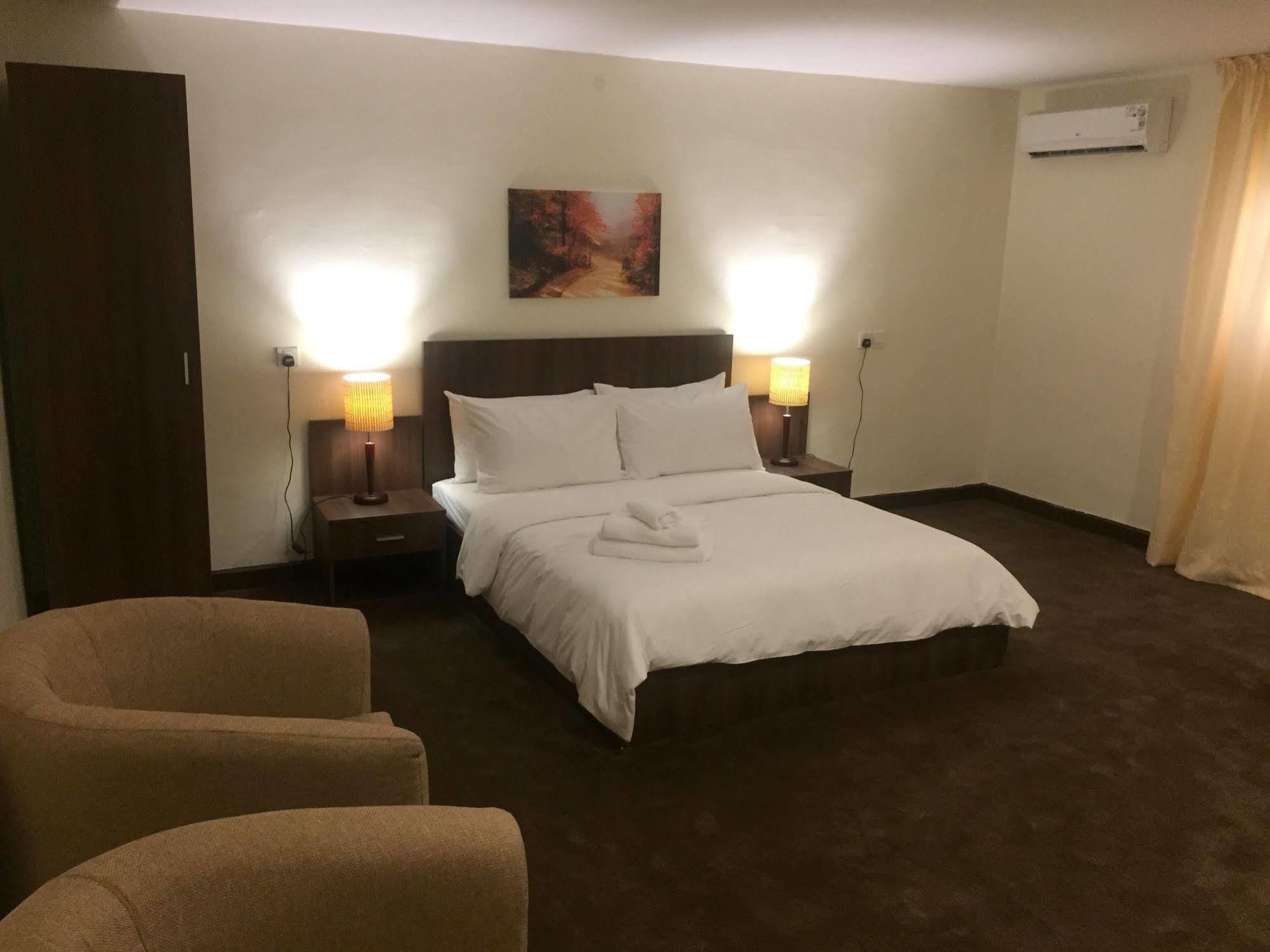 Sinclair Guest House Abuja Dış mekan fotoğraf